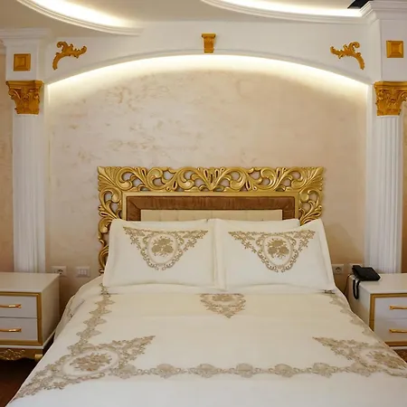Eiffel Hotel 4*