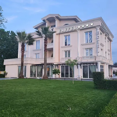 Eiffel Hotel