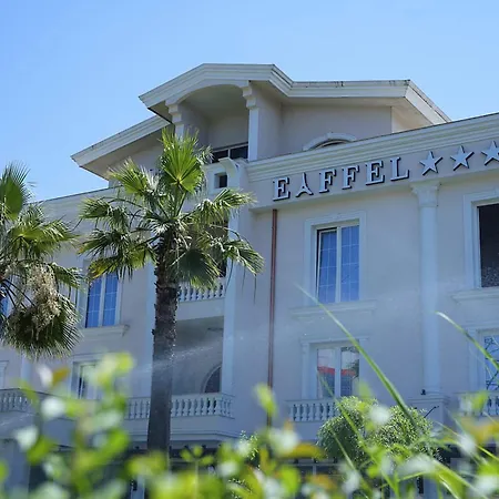 Eiffel Hotel
