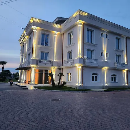 Eiffel Hotel Yrsheku