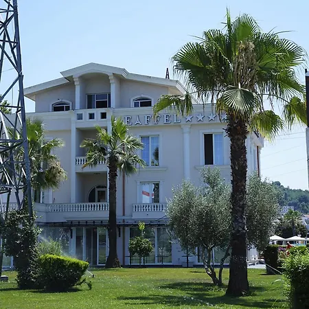 Hotel Eiffel 4*