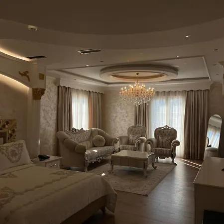 Eiffel Hotel Yrsheku