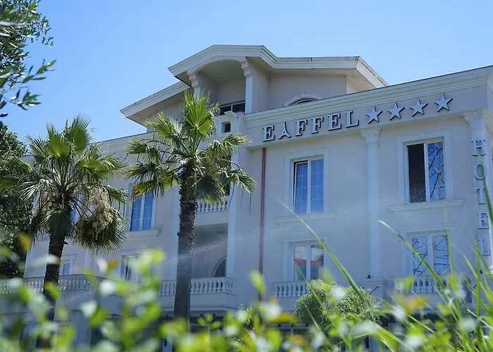 Eiffel ホテル