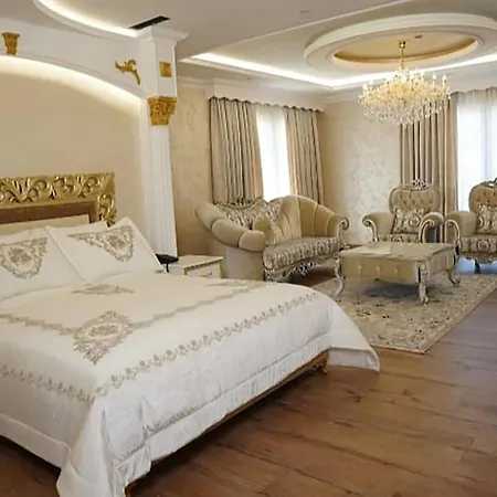 Eiffel 4* Tirana